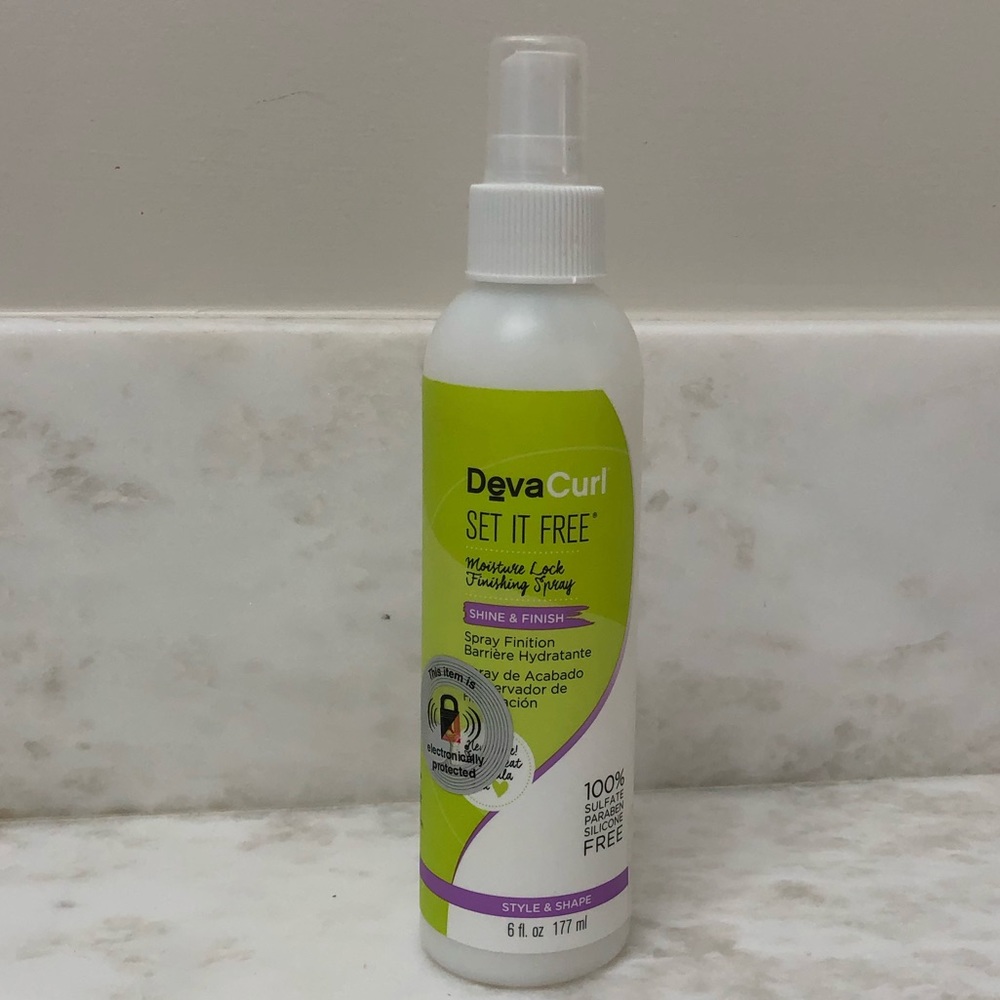 Deva Curl Set it Free 6oz Moisture lock spray 6oz